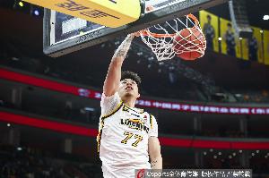 乐鱼在线-常规赛第44轮最佳阵容：张镇麟&amp;萨林杰&amp;詹姆斯&amp;黎伊扬&amp;林庭谦