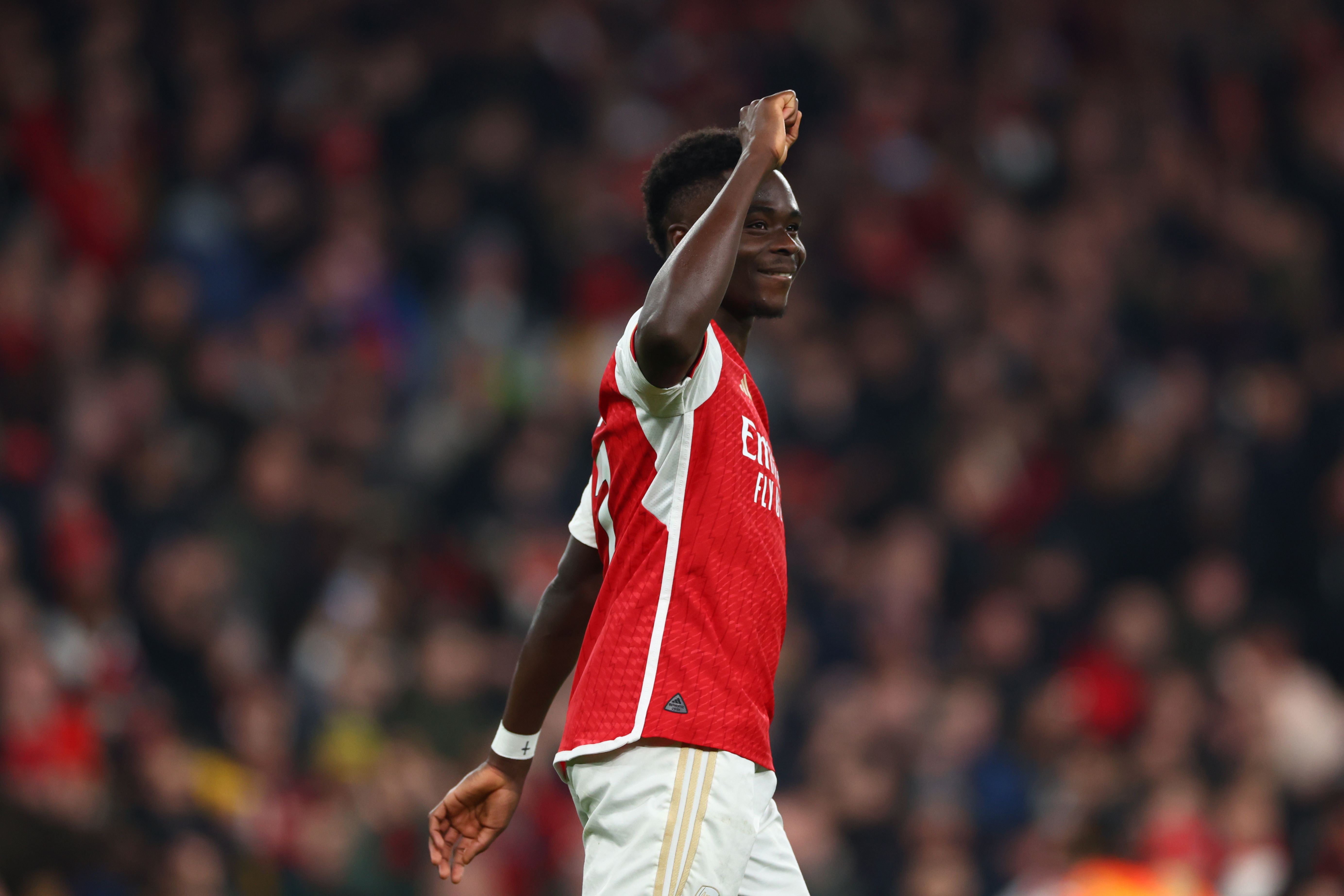 乐鱼APP-顶星！萨卡近3赛季英超100场37球35助，场均7.54分是联赛同期最高