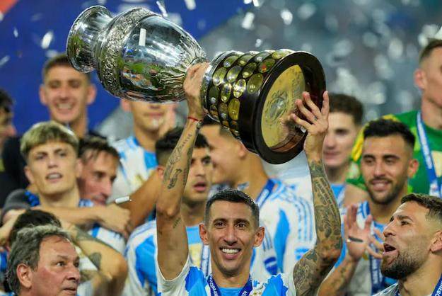 乐鱼官网-迪马利亚：永远感激这一代球员 他们助我实现梦想