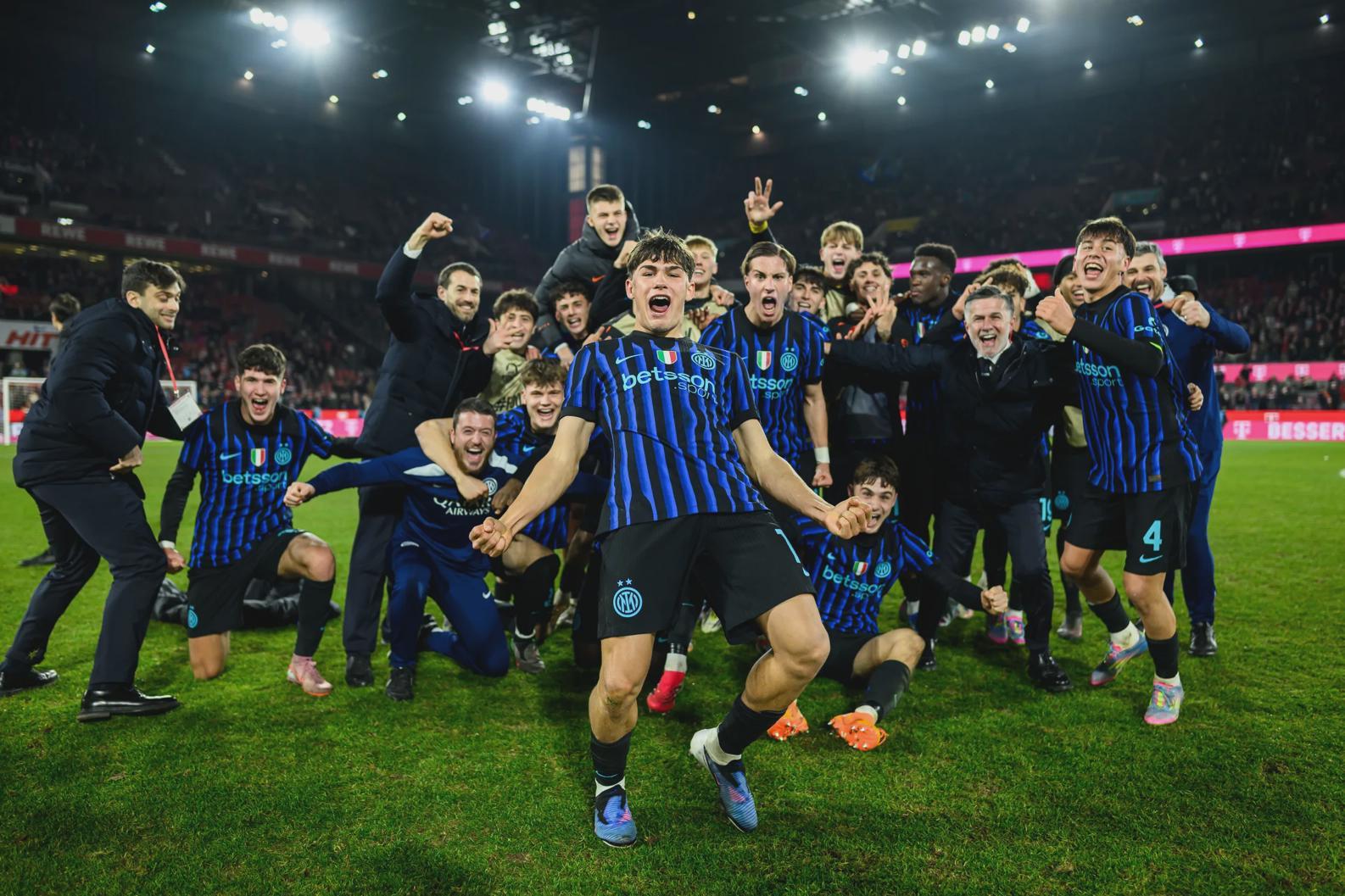 乐鱼APP-青春可以褪色，但人生不会！国米U19晋级夜，不止是一场胜利